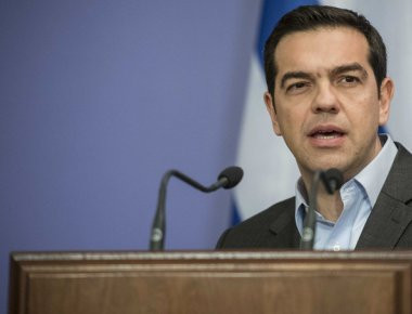 Αλ. Τσίπρας: «Η νέα γενιά δίνει δημιουργικό αγώνα έναντι στον φόβο χωρίς κουκούλες» (φωτό)